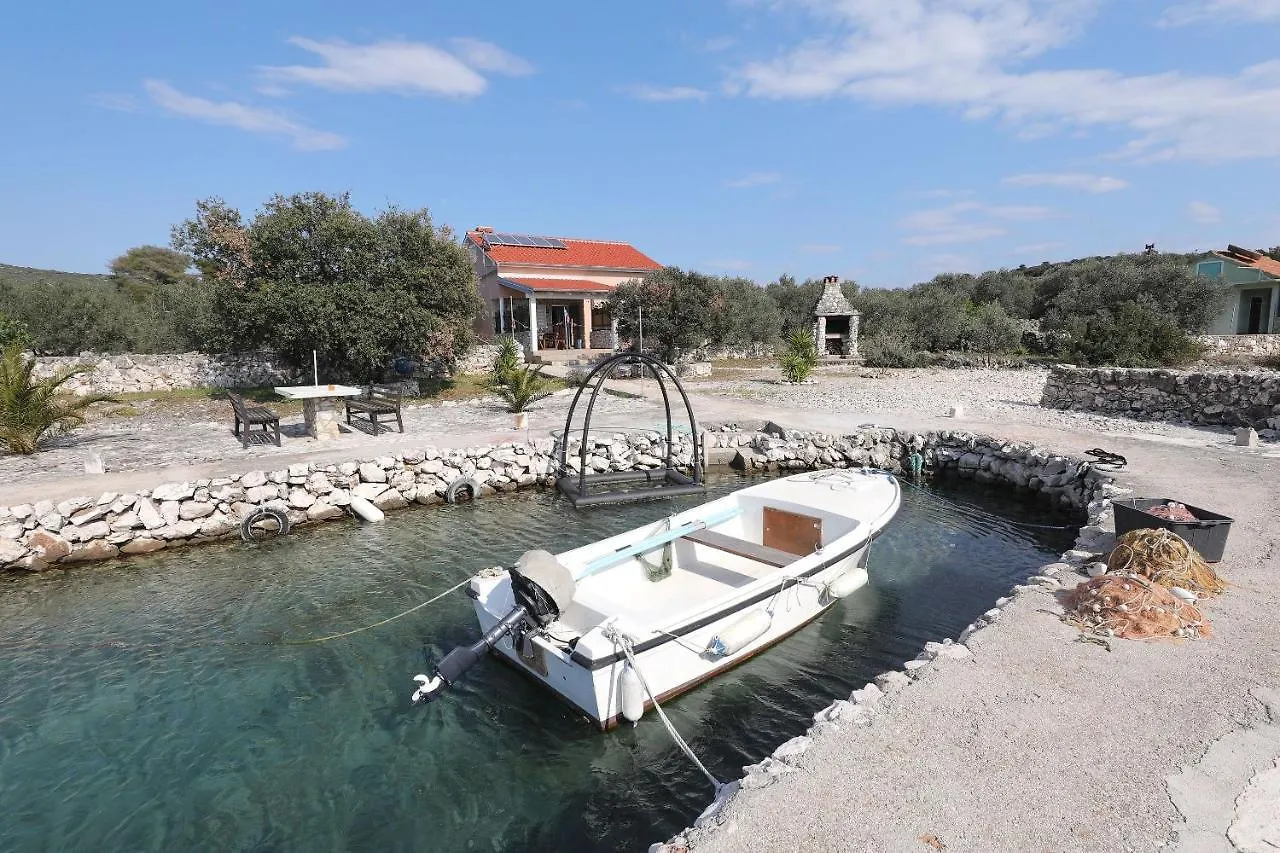 House Old Fisherman Tkon 0*,  Croatia